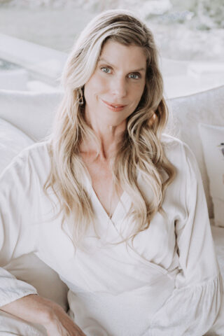 https://kendrafayemusic.com/wp-content/uploads/2026/04/Kendra-Faye-320x480.jpg